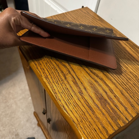 Louis Vuitton Desk Agenda Cover MM - Picture 5 of 10